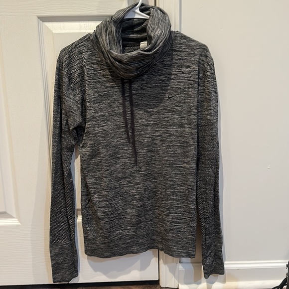 Nike Turtleneck Sweatshirt - Picture 1 of 4